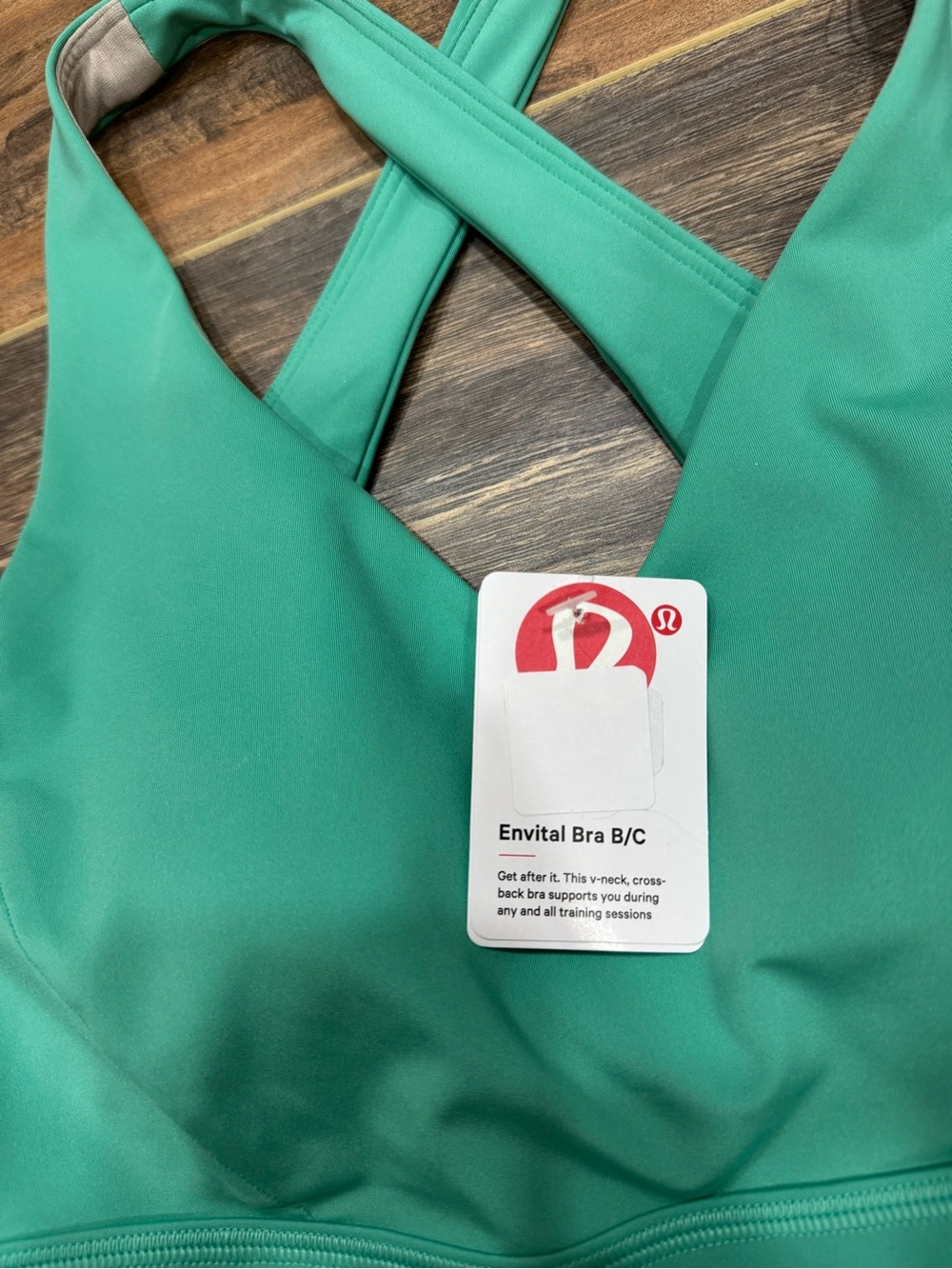 lululemon athletica Envital Bra B/C Green Cross-Back Sports Bra - Picture 2 of 5